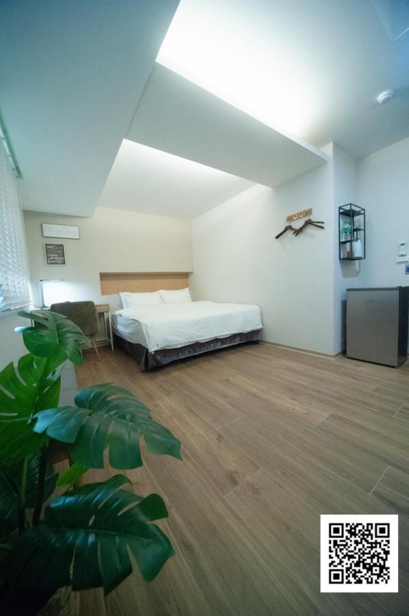 Huwei 虎尾小9窩-採自助式入住 Bed & Breakfast エクステリア 写真