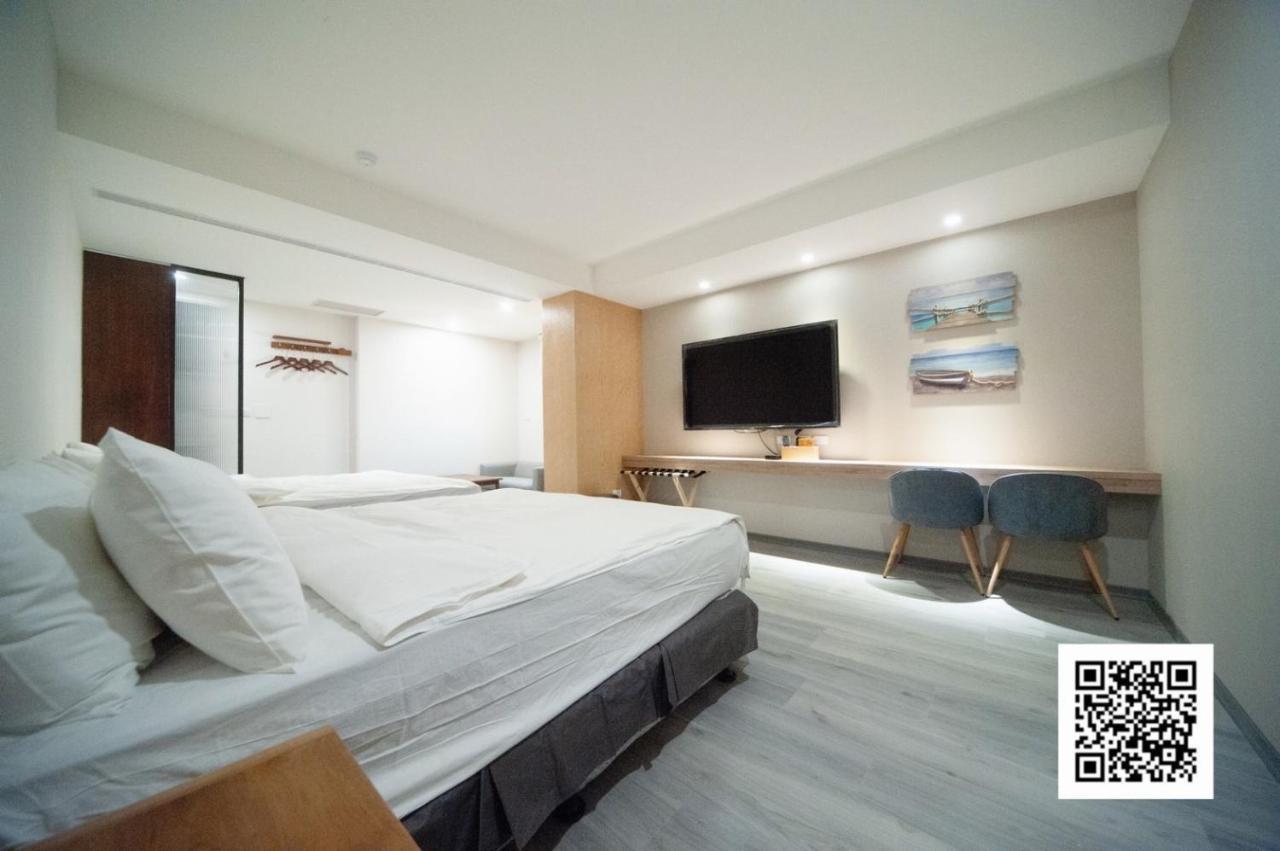 Huwei 虎尾小9窩-採自助式入住 Bed & Breakfast エクステリア 写真