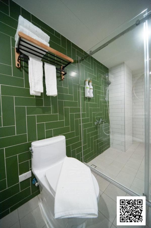Huwei 虎尾小9窩-採自助式入住 Bed & Breakfast エクステリア 写真