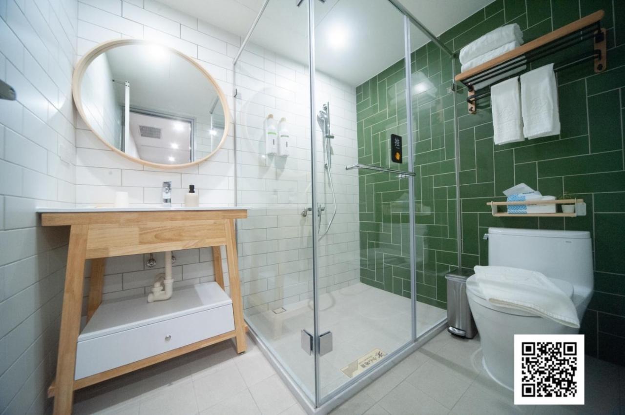 Huwei 虎尾小9窩-採自助式入住 Bed & Breakfast エクステリア 写真