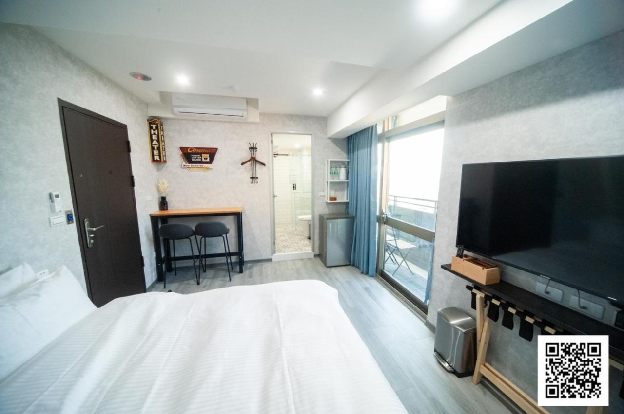 Huwei 虎尾小9窩-採自助式入住 Bed & Breakfast エクステリア 写真