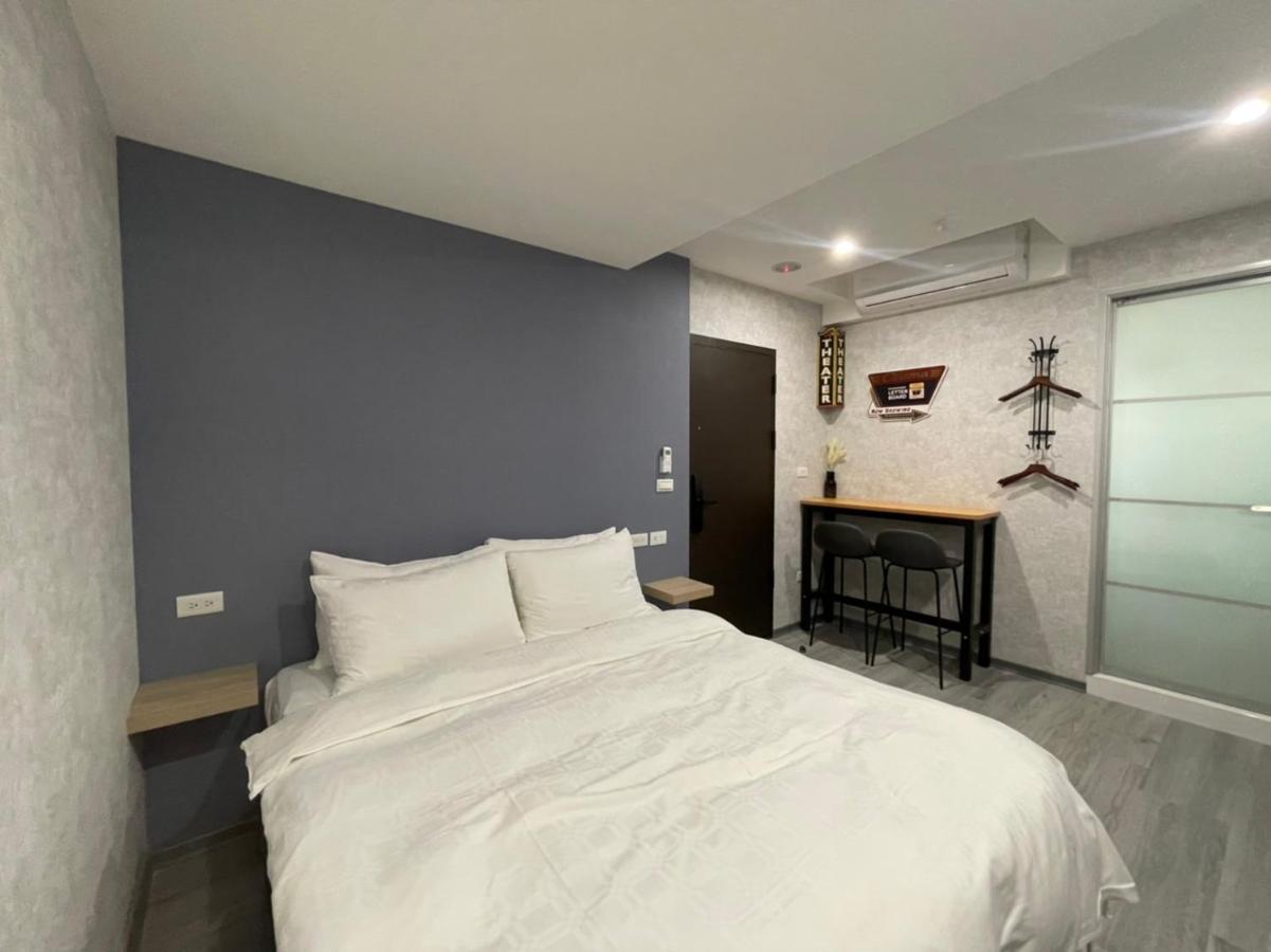 Huwei 虎尾小9窩-採自助式入住 Bed & Breakfast エクステリア 写真